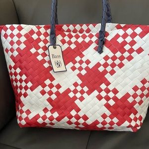 NWT G.H. Bass red and white woven tote